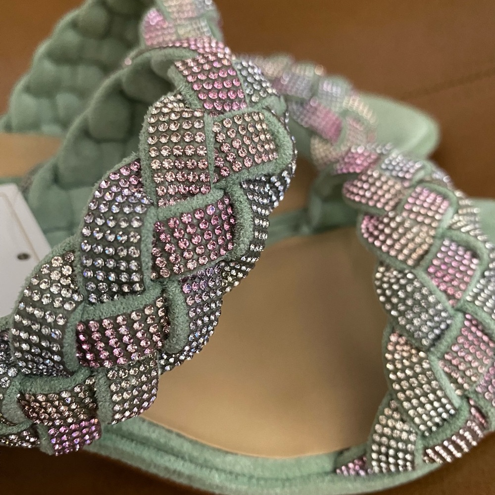 Open toe heel.. - Picture 3 of 3
